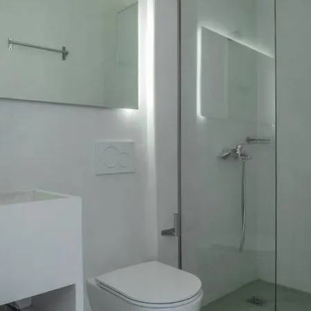 Apartment Luxury Center Of - Sleeps 4