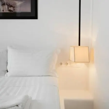 Luxury Center Of - Sleeps 4 Apartment
