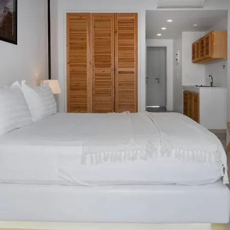Luxury Center Of - Sleeps 4 Apartment